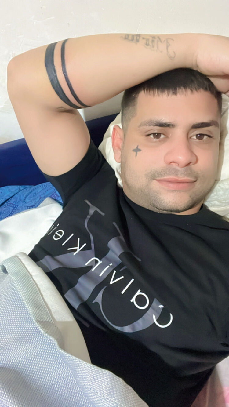  53459362  Daniel, 24 ,    -