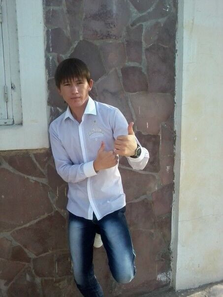  ,   Alisher, 33 ,  