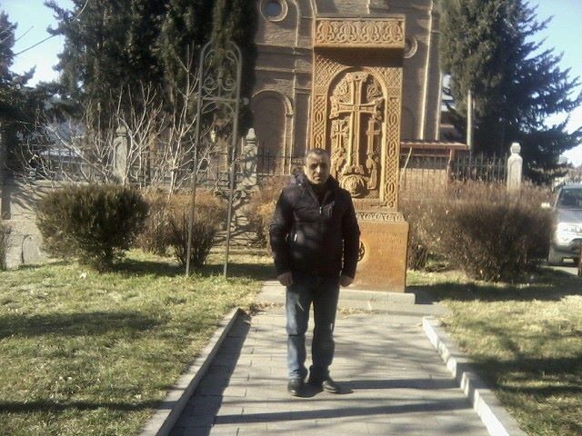  ,   Petros, 57 ,   