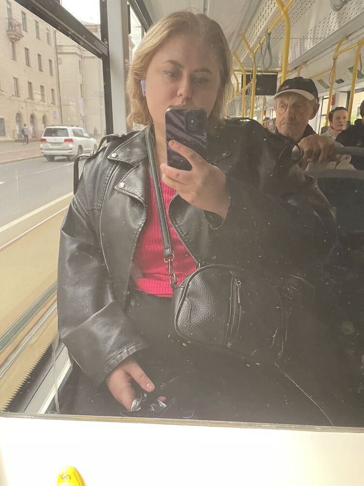  53283722  , 29 ,    