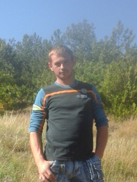  14925882  Taras, 35 ,    