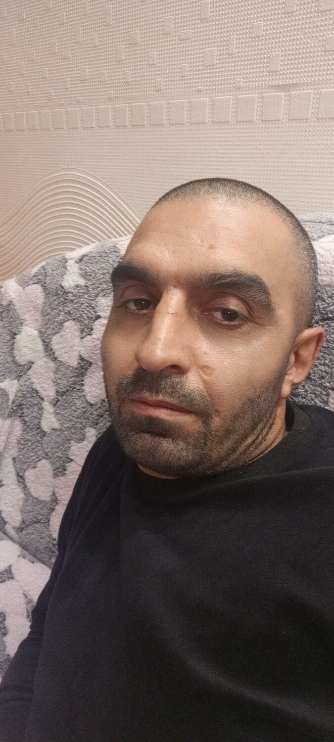  40795542  Marat, 42 ,    