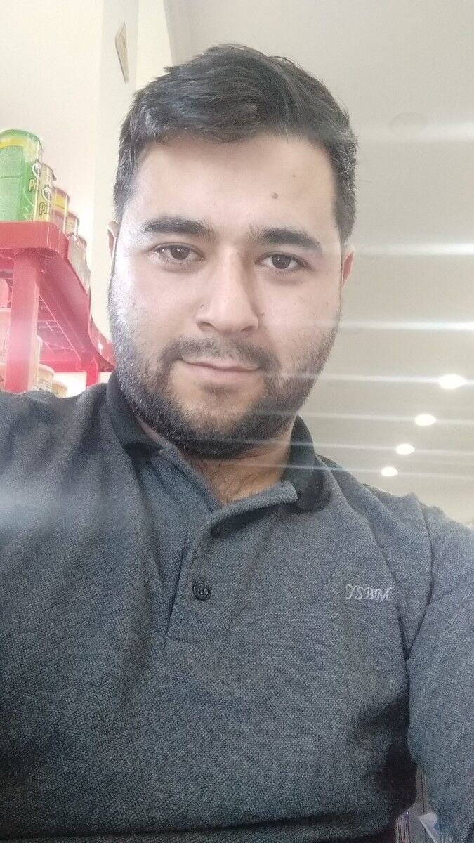  18088412  Latif, 37 ,    