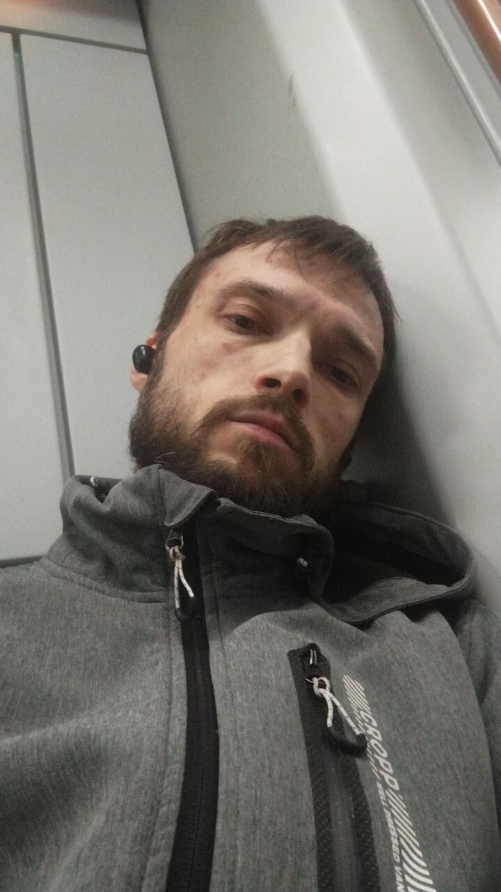  26703882  Slava, 41 ,    