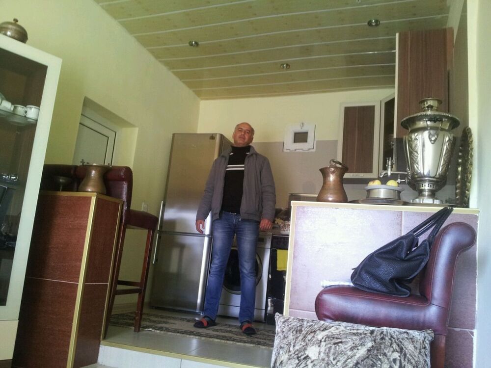  ,   Cavid, 51 ,   ,   , c 