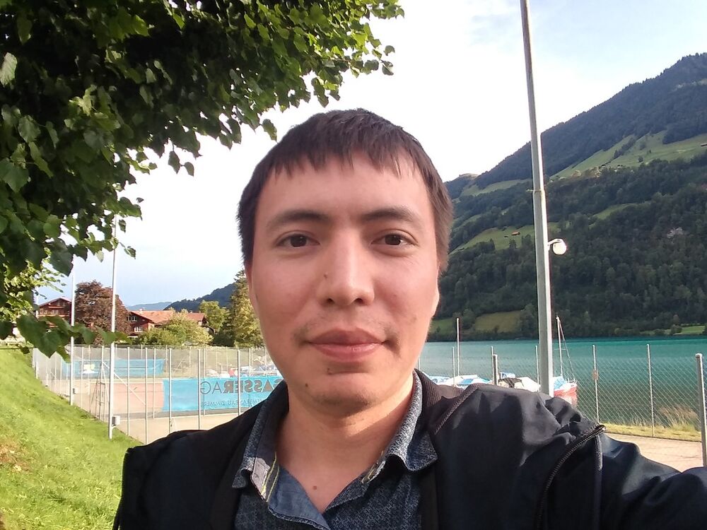  ,   Zhomart, 38 ,   ,   , c 