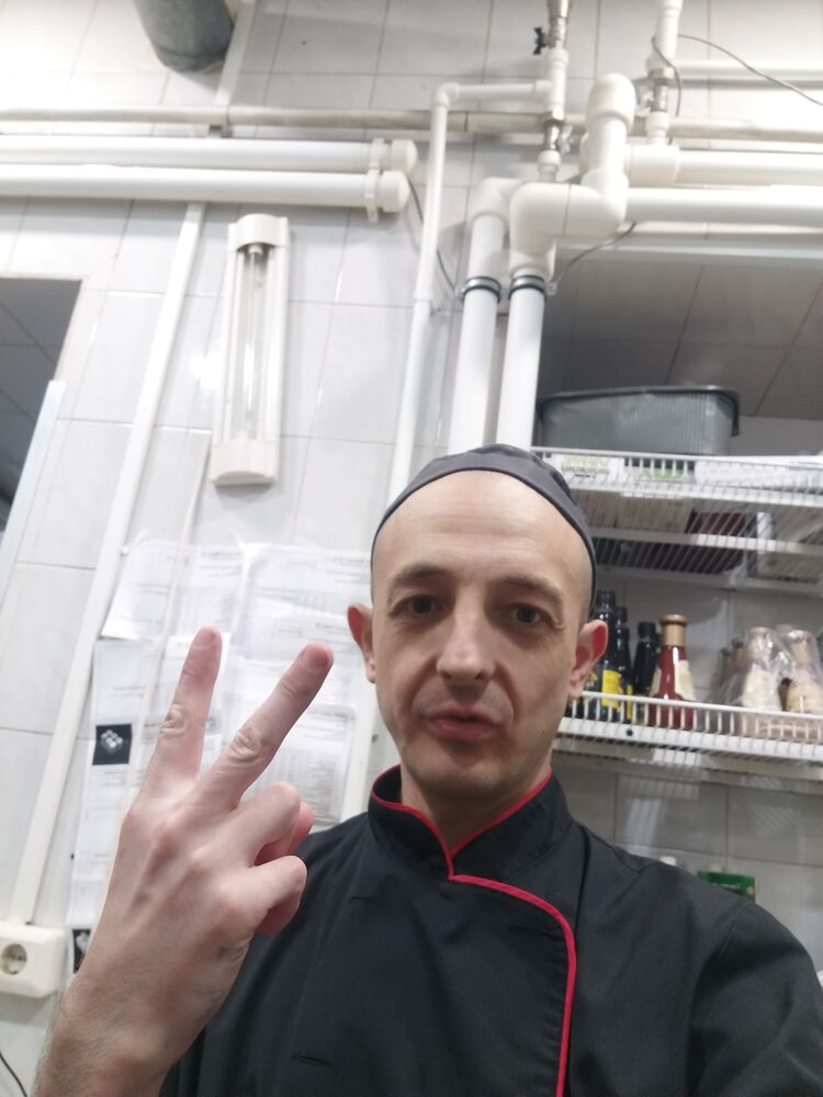  49760902  , 35 ,    