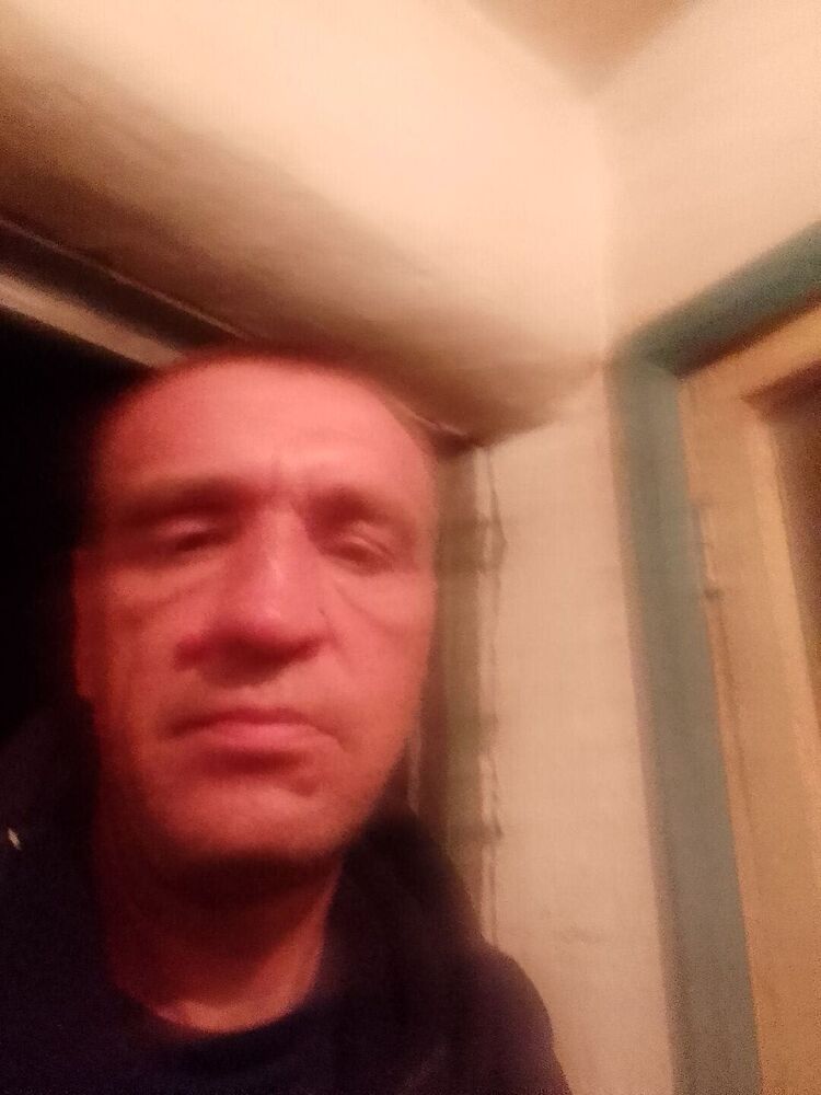  46258572  , 52 ,    