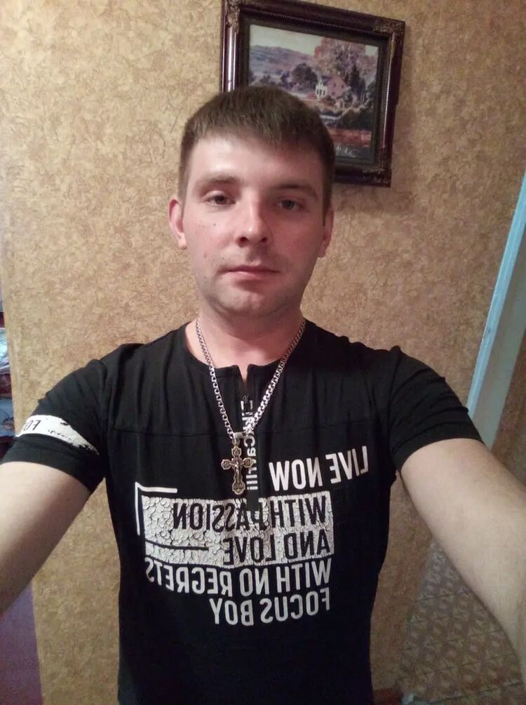  41830432  , 32 ,    
