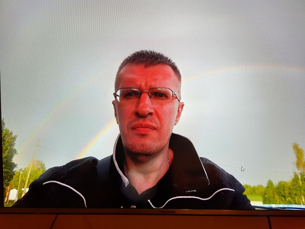  37179232  , 49 ,    -