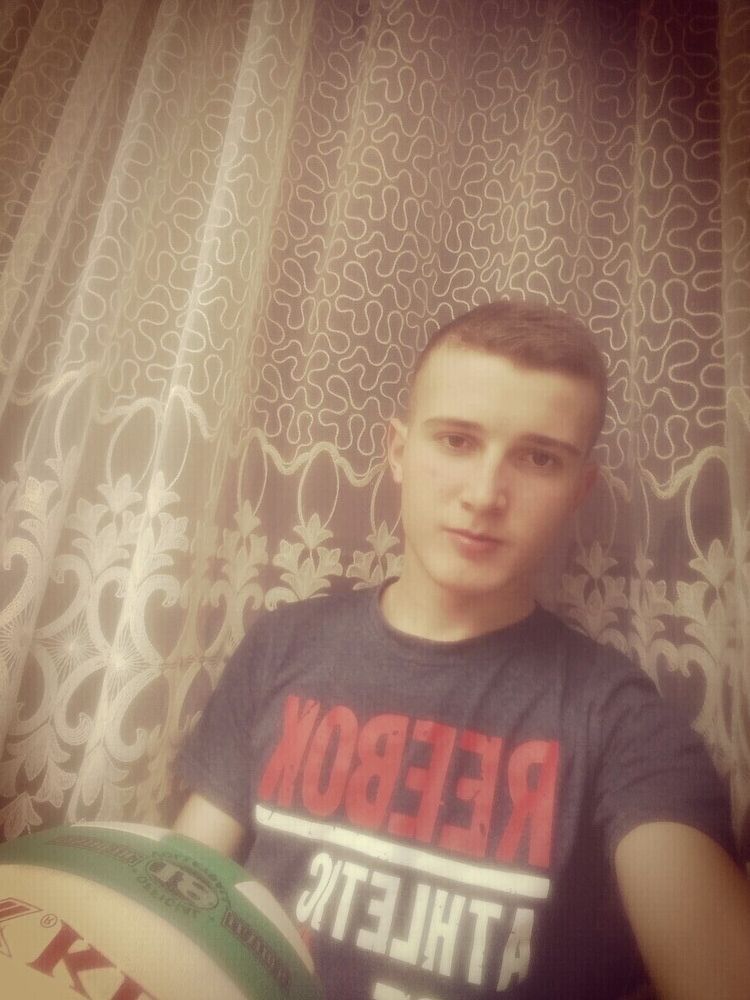  ,   Andriy, 23 ,   ,   , 
