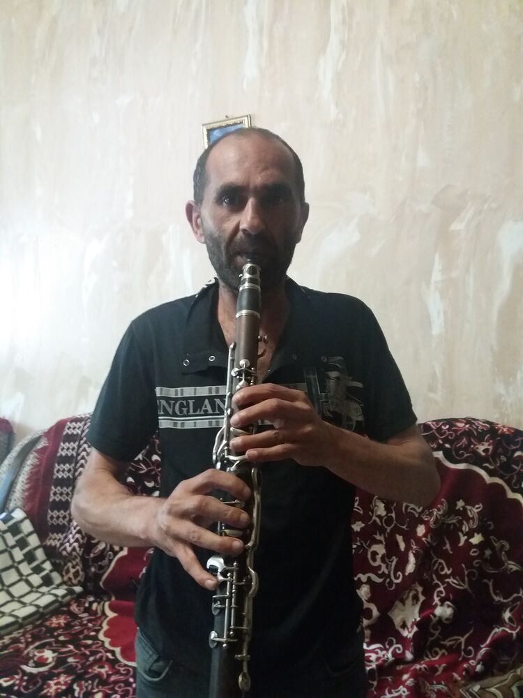  35828342  Varo, 44 ,    