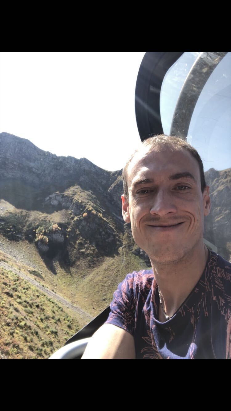  39031162  , 27 ,    -