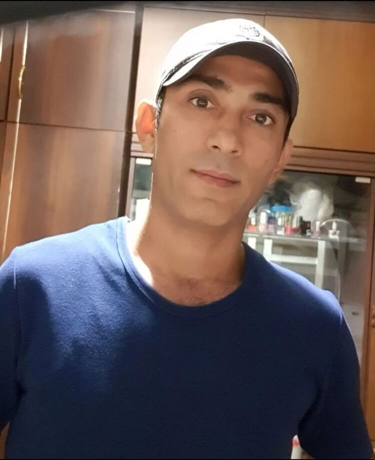  48923892  , 35 ,    