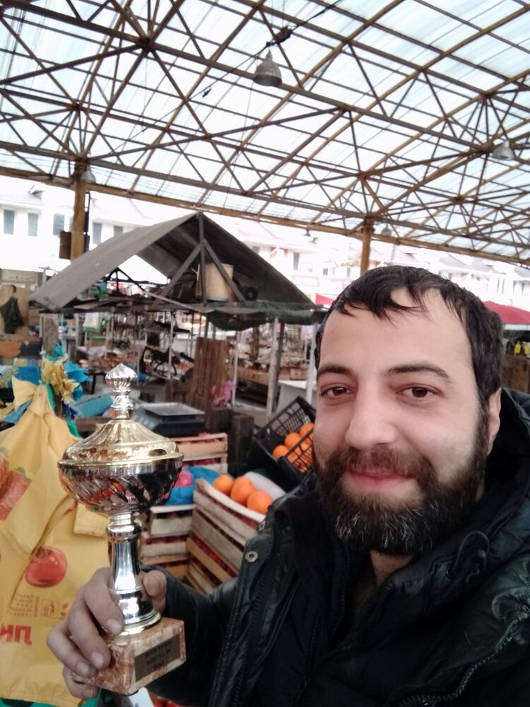  ,   Ugurcan, 36 ,   ,   , c 