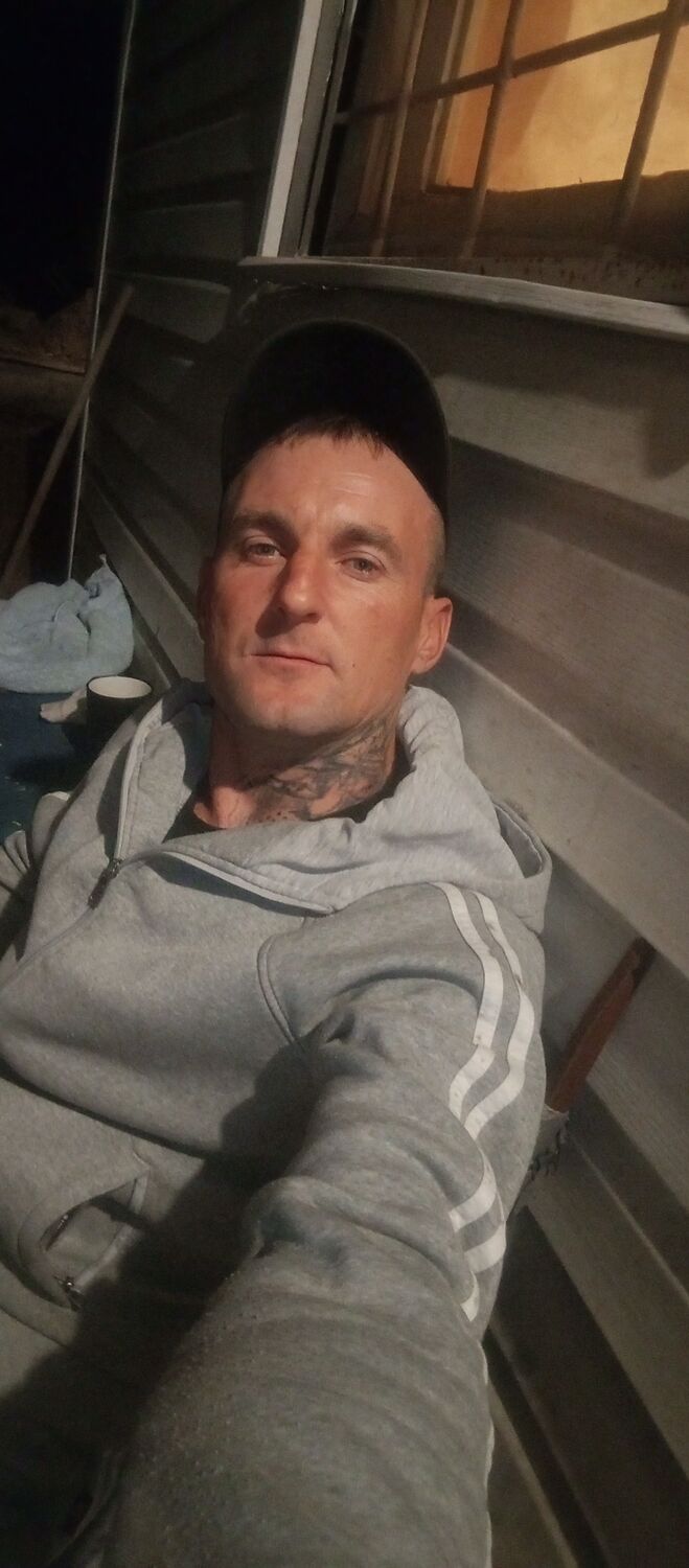  46107182  , 35 ,     