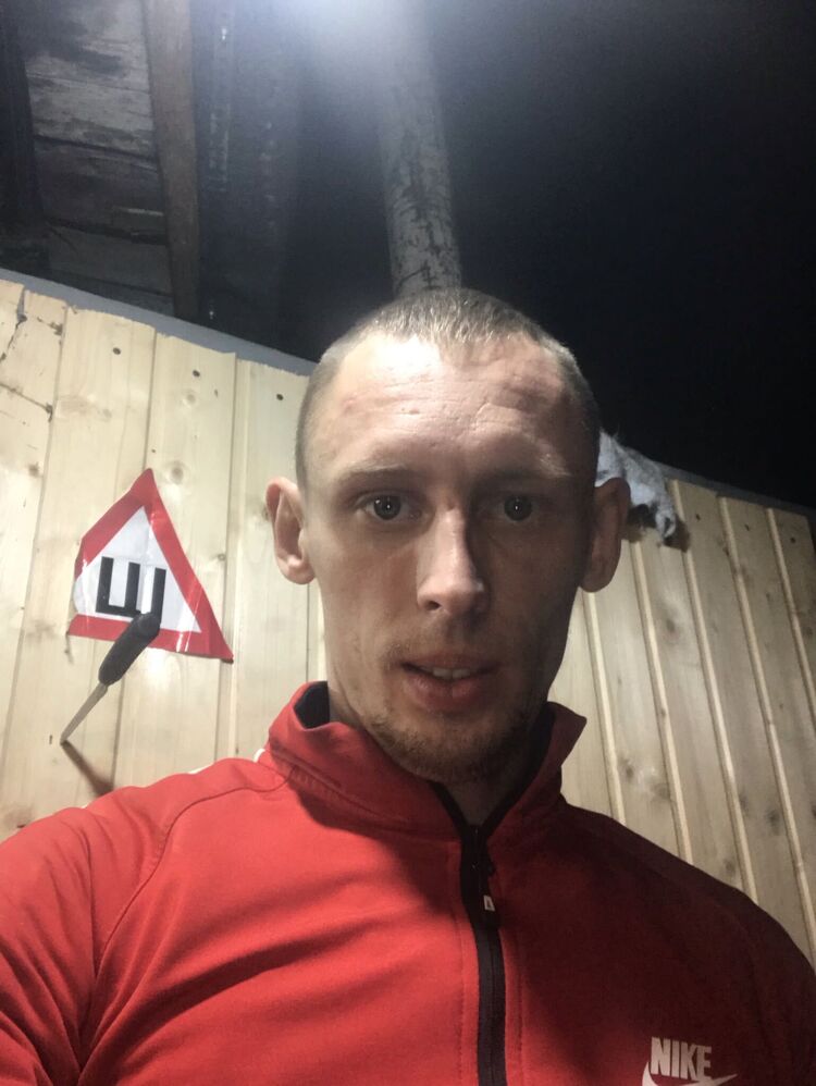  47504262  , 33 ,    