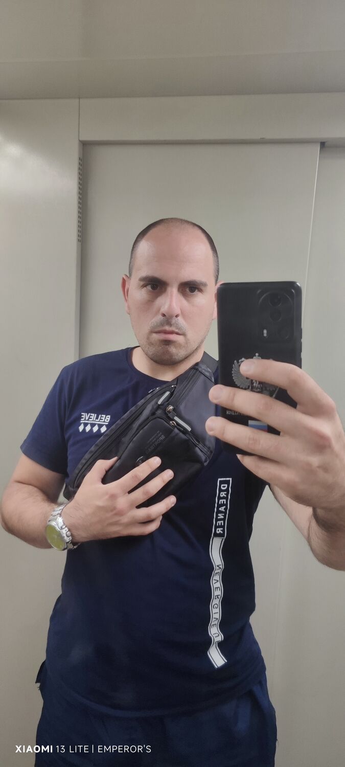  52117292  , 28 ,    