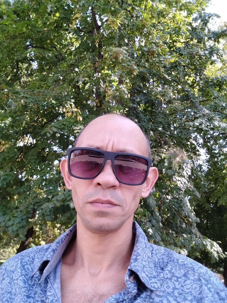  32358102  , 40 ,    