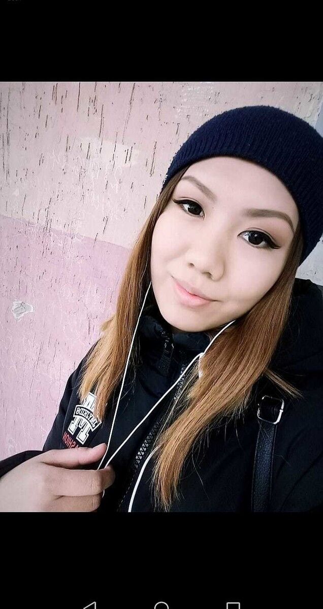  17912262  Gulmira, 27 ,    