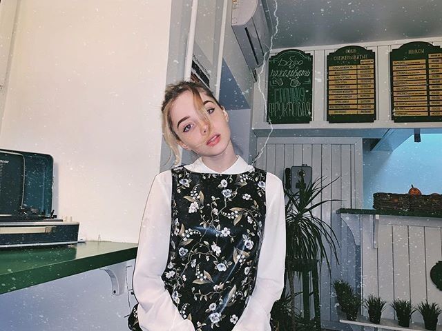  -,   Vika, 24 ,  