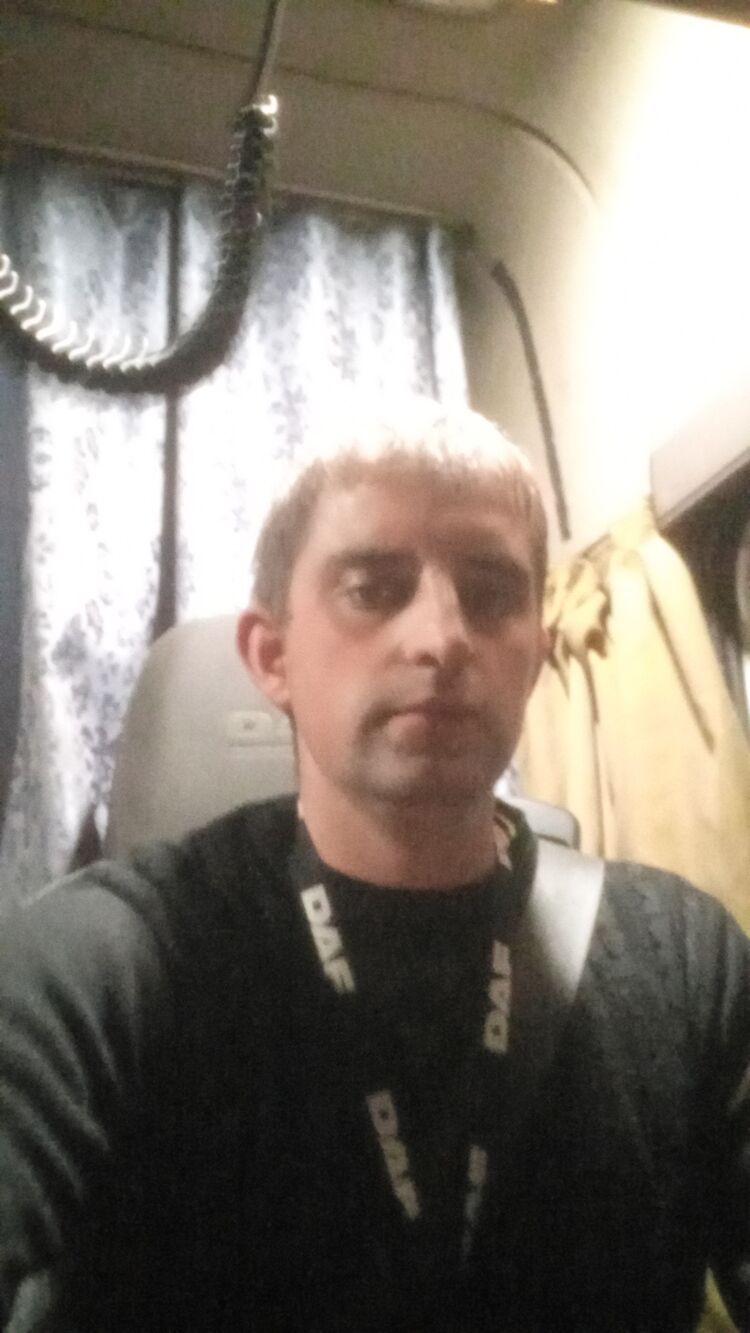  ,   Alex, 30 ,   ,   , c , 