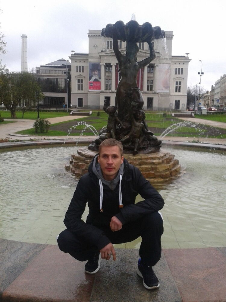  7583172  Aleks, 40 ,    