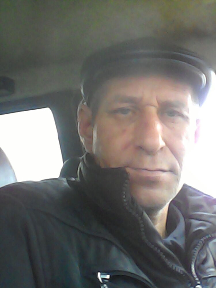  11122742  Dima, 52 ,    