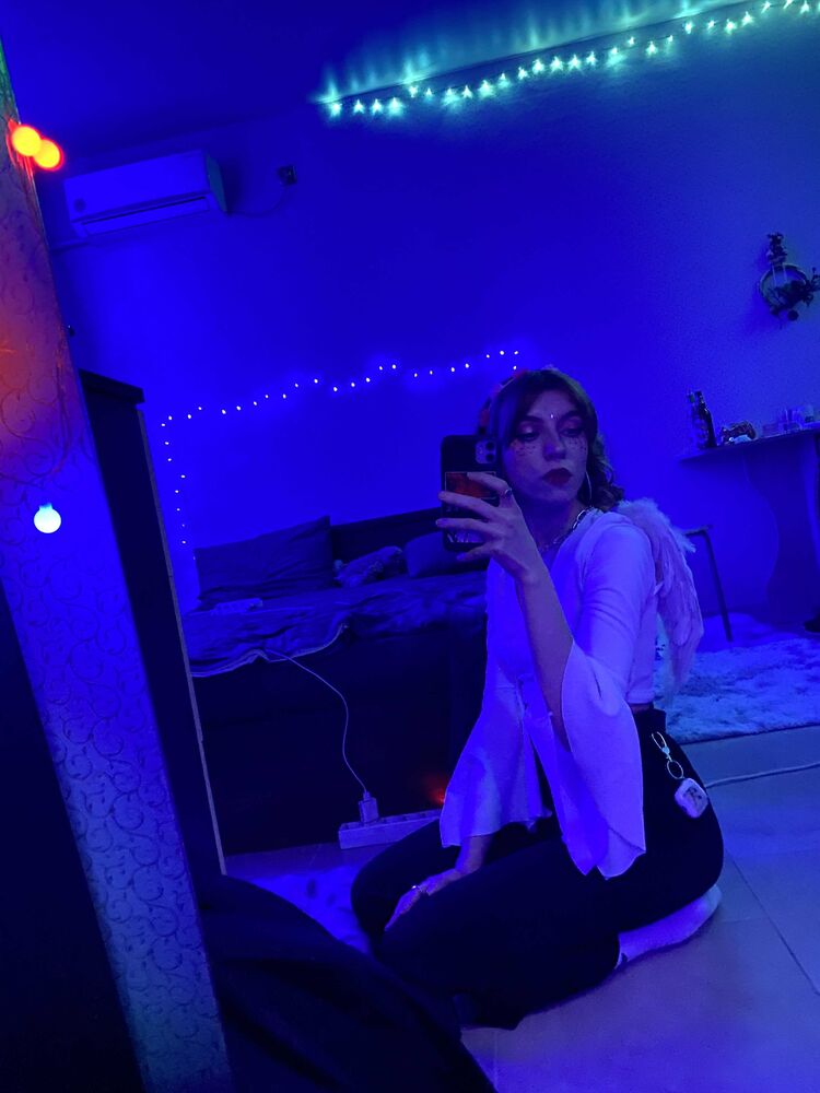  --,   Margarita, 24 ,  