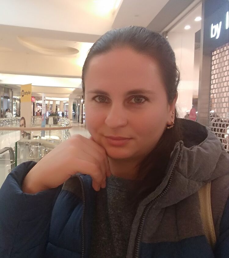  19166582  Olya, 40 ,    Sanok