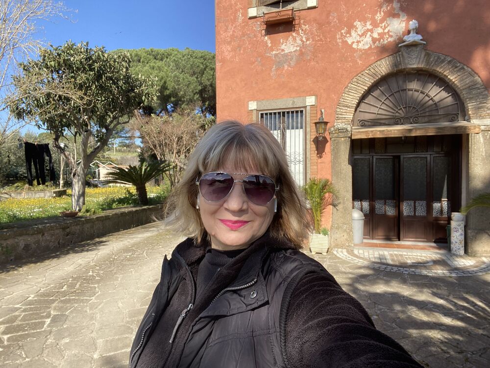  33262222  Alina, 57 ,    Rome
