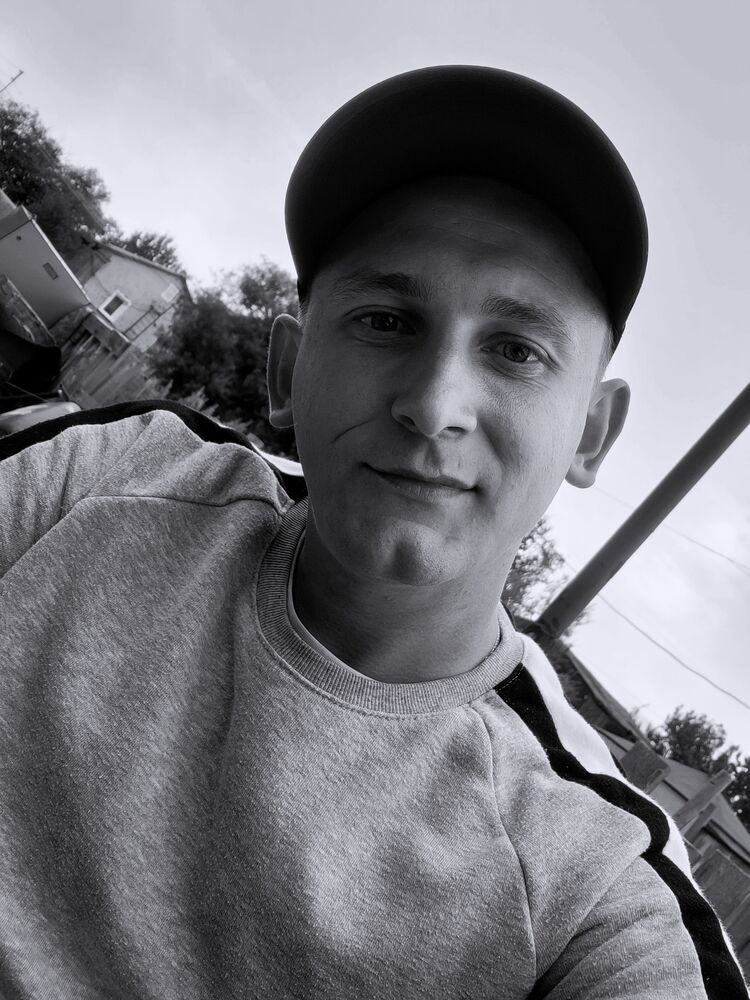  -,   Alexander, 30 ,   ,   , c 