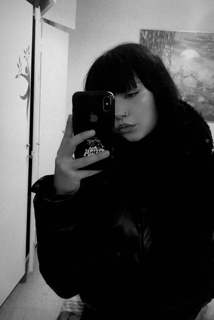  33378812  Alina, 26 ,    --