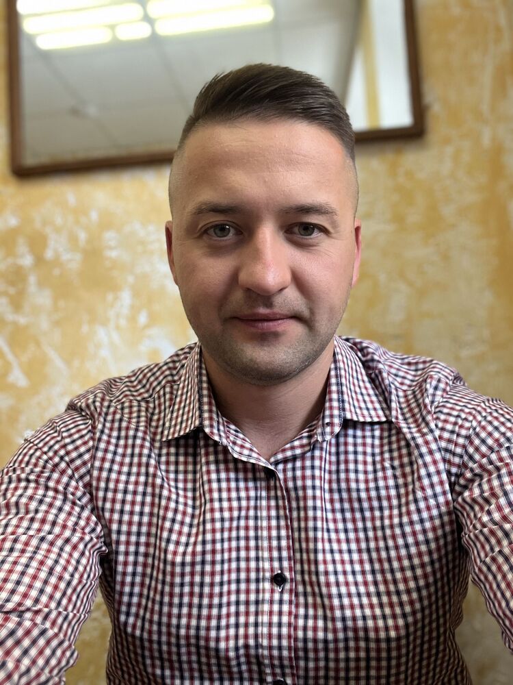  45832862  , 37 ,    