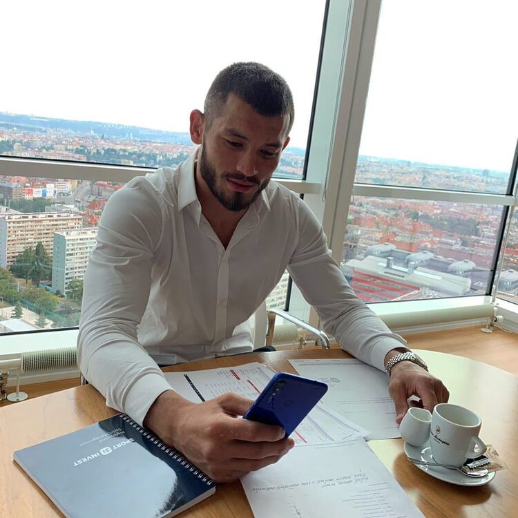 ���� 39379542 ������� �� �����, 44 ����, ���� ���������� � �������������