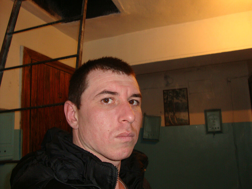  ,   Wiktor, 38 ,   ,   , c 