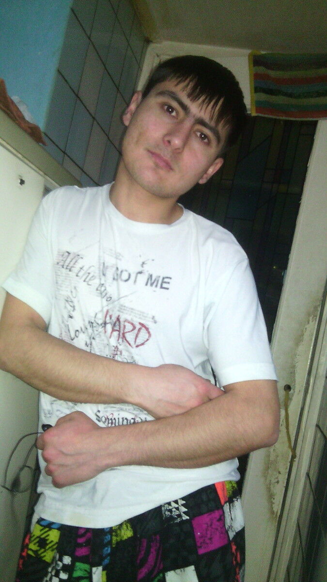 5477522  Bobur, 32 ,    -