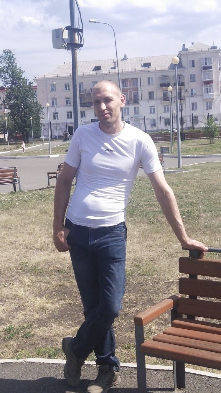  43605032  Igor, 42 ,     