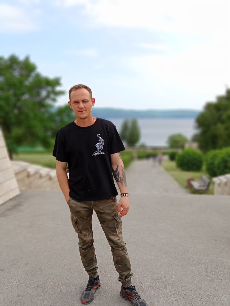  ,   Maxim, 31 ,   ,   