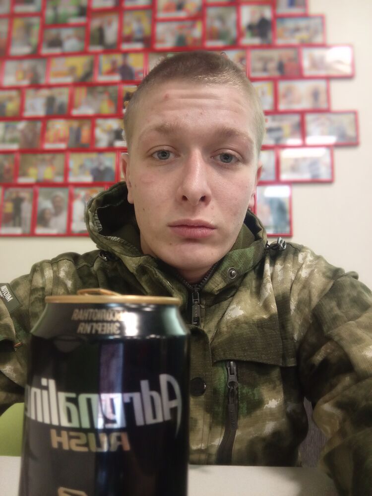  41801942  , 22 ,    