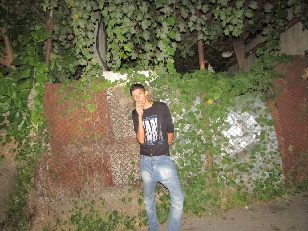  ,   Davit, 26 ,   ,   , c 