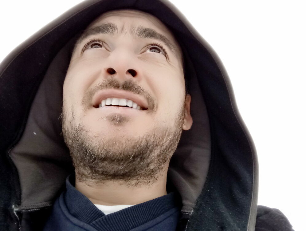  ,   Malxaz, 41 ,   ,   , c 