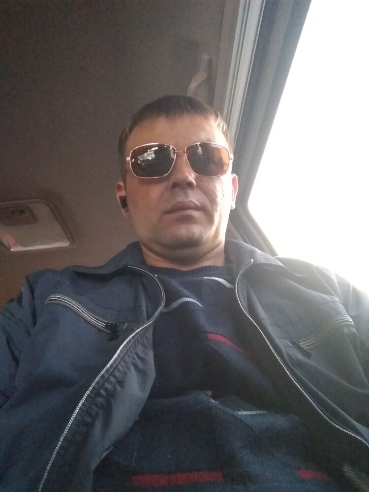  53507722  Ivan, 42 ,    