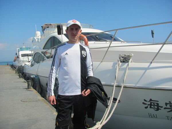  11606092  Dastan, 36 ,    