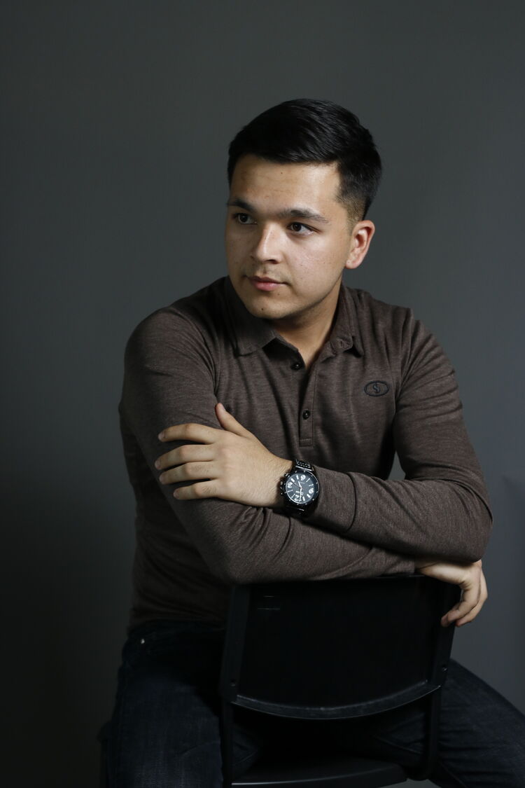  31775222  , 25 ,    -