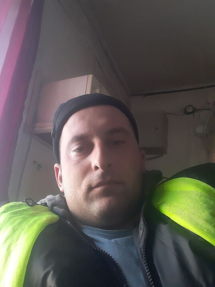 48294472  , 34 ,    