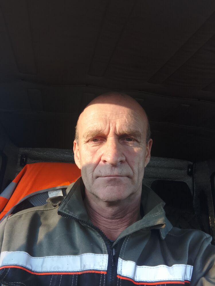  38589602  , 53 ,    