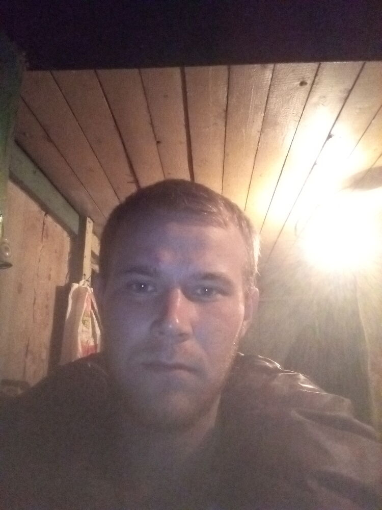  28644602  Igor, 25 ,    