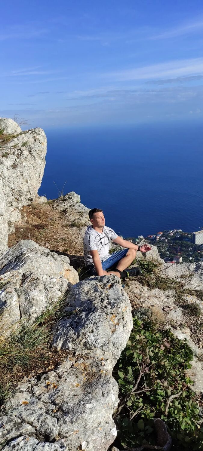  45779282  Stanislav, 42 ,    