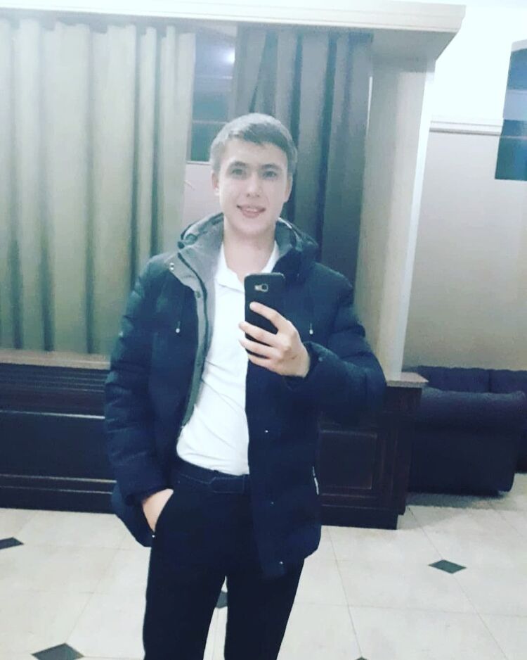 ,   Andy, 32 ,   ,   , c 